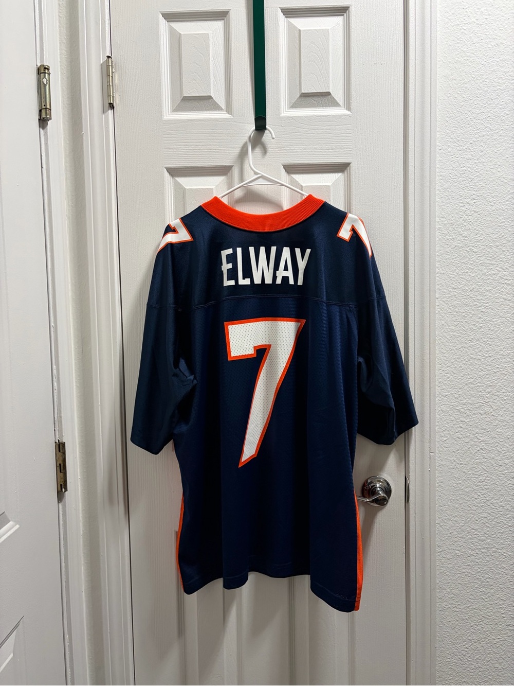 VTG John Elway Denver Broncos Jersey- Men’s Medium